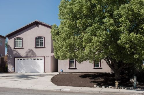 31701 Canyon Ridge Dr, Lake Elsinore, CA 92532-0421