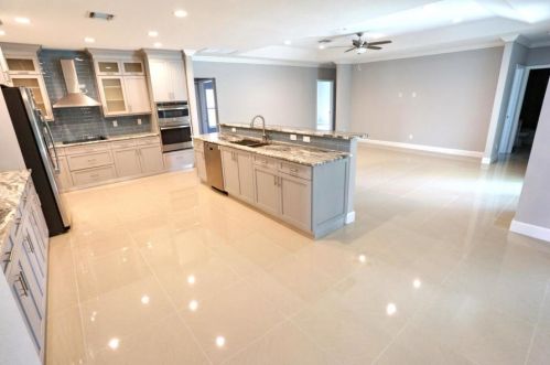 349 Dagget Ave, Fort Pierce, FL 34953-4010
