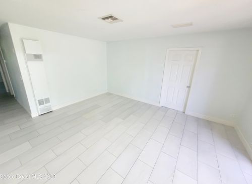 360 16th Ave, Vero Beach FL  32962-2709 exterior