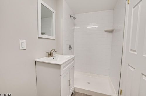502 Park Pl, Springfield NJ  07081-3504 exterior