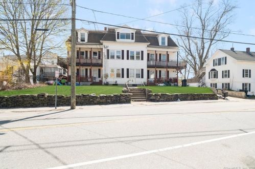256 Providence St, Putnam, CT 06260-1410