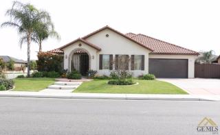 10303 Stoneham St, Bakersfield, CA 93314-8032