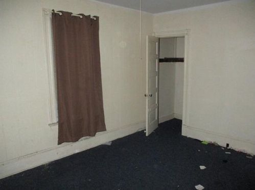 2463 35, Milwaukee WI 53210-3037 exterior