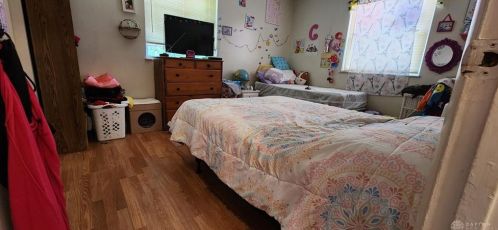 8121 Daly Rd, Cincinnati OH 45231-5702 exterior