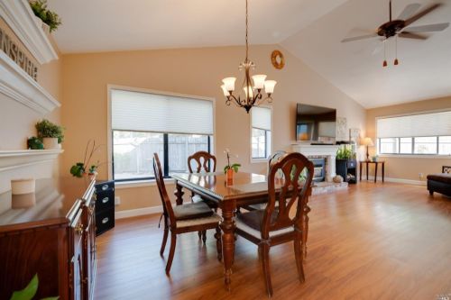 427 Myrtle Ct, Benicia CA  94510-1451 exterior