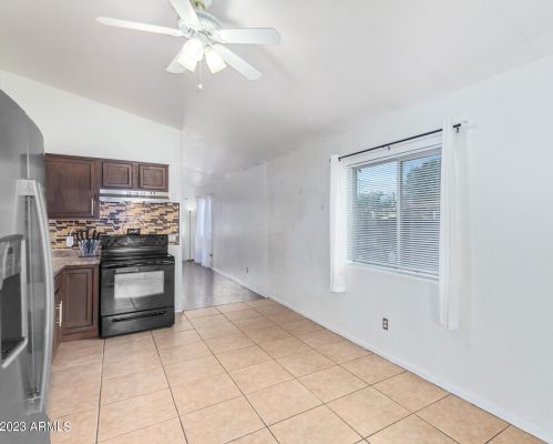 5 31 Ave, Phoenix AZ 85009-2449 exterior