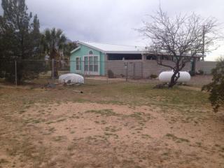 9288 Redbird Rd, Safford, AZ 85546-9294