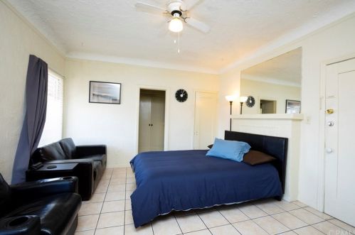 3414 7th St, Long Beach, CA 90804-5136