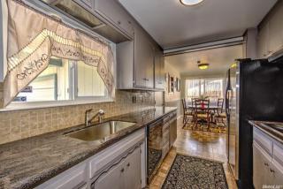 6424 Rushmore Dr, Sacramento, CA 95842-2638