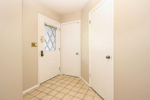 170 Long Hill Dr, Yorktown Hgts, NY 10598-5200