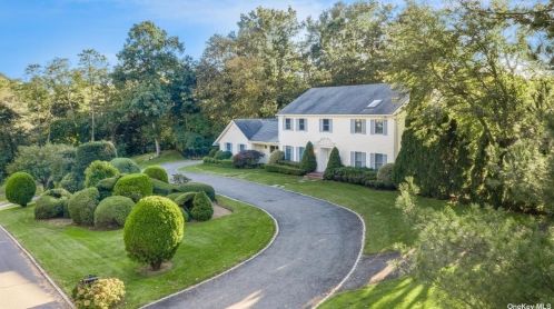 5 Lattingtown Ridge Ct, Matinecock, NY 11560-1301