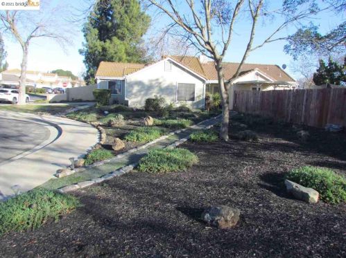 1927 Babbe St, Oakley, CA 94561-1641