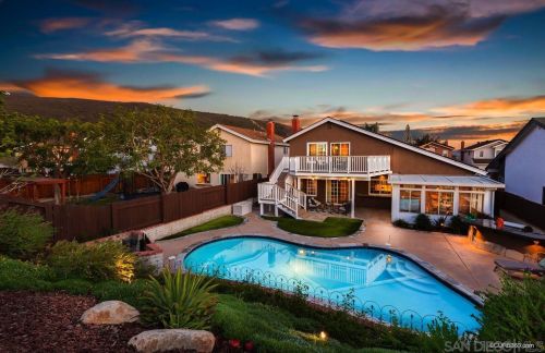 10040 Branford Rd, San Diego, CA 92129-3223