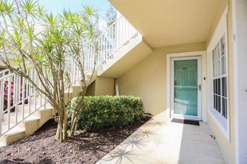 25755 Lake Amelia Way, Bonita Springs, FL 34135-8887