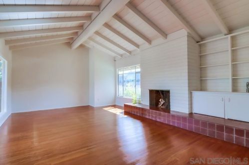 3552 Liggett Dr, San Diego, CA 92106-2153