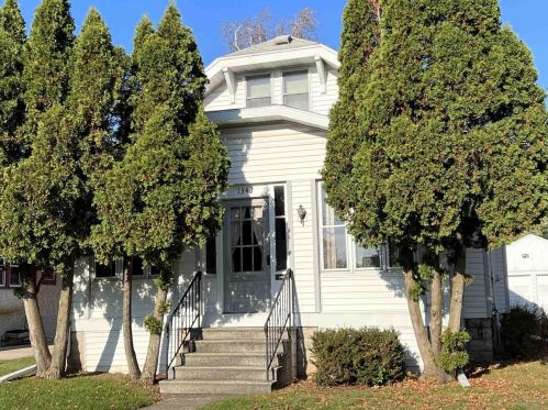 1343 Chicago St, Green Bay, WI 54301-3837