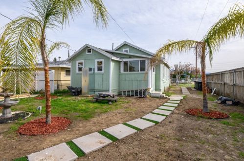 1431 Holly Ave, Colton CA  92324-2316 exterior