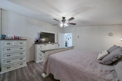 16501 Williams Rd, Conroe TX 77303-3496 exterior