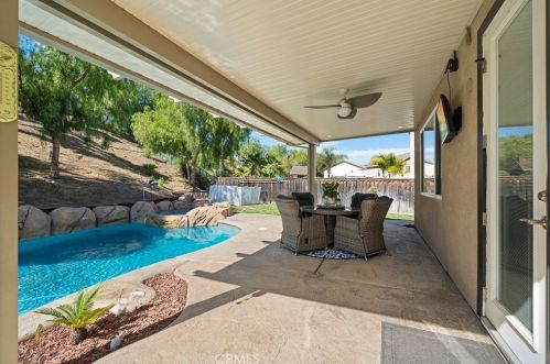30770 Grand View Cir, Temecula CA  92591-7293 exterior