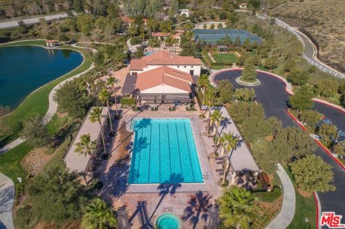 23721 Stagecoach Way, Santa Clarita CA  91354-0722 exterior