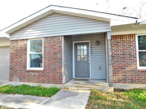 2509 La Paloma Dr, Denton, TX 76209-7931