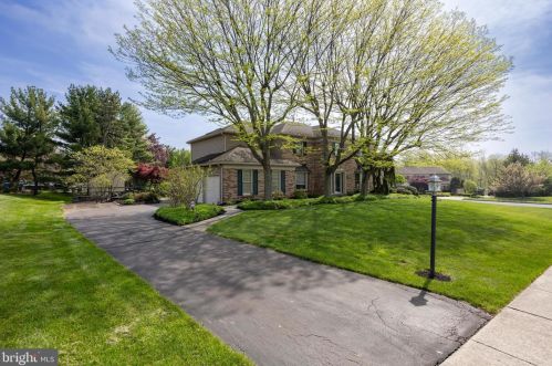 1132 Scobee Dr, Lansdale, PA 19446-6507