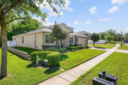 2205 Pickford Cir, Apopka, FL 32703-3370