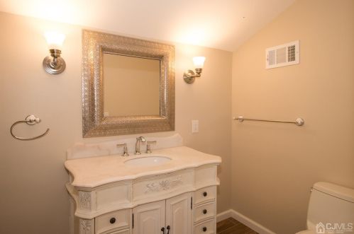 501 Sayre Dr, Princeton NJ  08540-5855 exterior