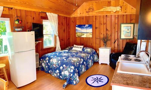 785 State Hwy, Eastham MA  02642-2572 exterior