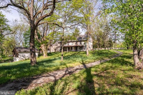 1704 Dreshertown Rd, Dresher PA  19025-1303 exterior