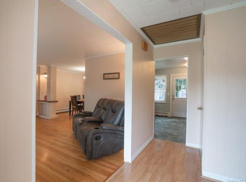 329 Cordial Rd, Yorktown Hgts NY  10598-2642 exterior