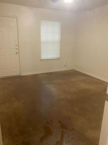 1322 Country Club Rd, Cleburne TX  76033-6513 exterior