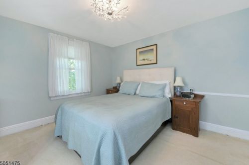 27 Liberty St, Ridgewood NJ 07450-4555 exterior