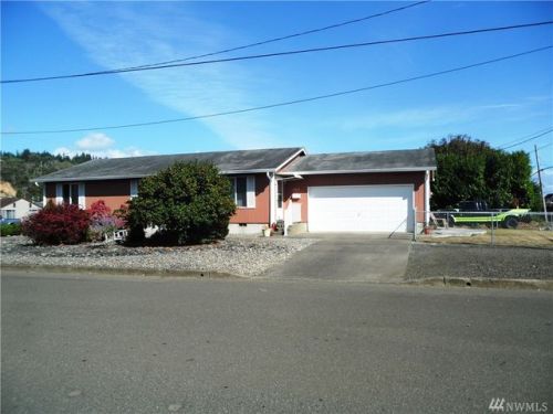 505 22nd St, Hoquiam, WA 98550-4037
