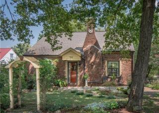 1815 Riverwood Dr, Nashville, TN 37216-2933