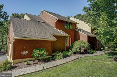 813 Marlboro Spring Rd, Kennett Sq PA  19348-1313 exterior