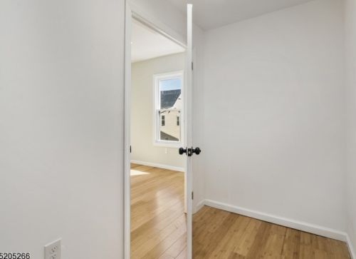 215 Rutledge Ave, East Orange NJ  07017-4911 exterior
