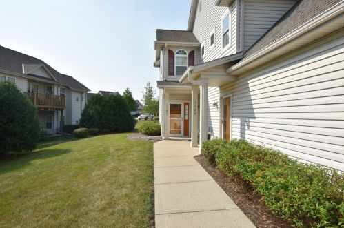 1729 Woodland Way, Slinger WI  53086-9060 exterior