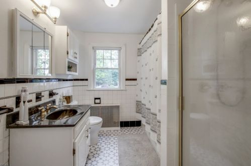 41 Linden Ave, Verona NJ  07044-2540 exterior