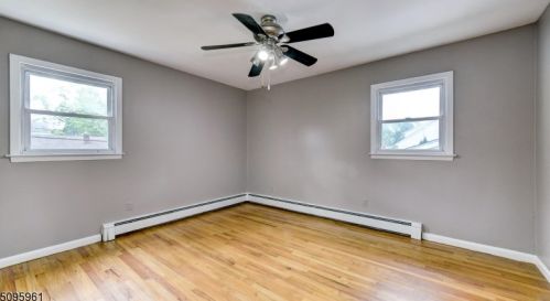 31 Midvale Ave, Lake Hiawatha NJ  07034-1008 exterior