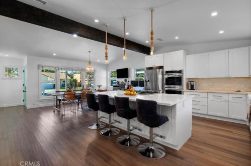 20020 Donora Ave, Torrance CA  90503-1910 exterior