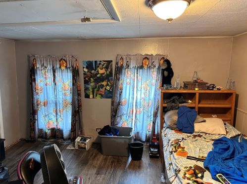 41 Ridge Ave, Hermitage PA  16150-1250 exterior