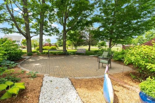 1 Reservoir Dr, Wallingford CT  06492-1862 exterior