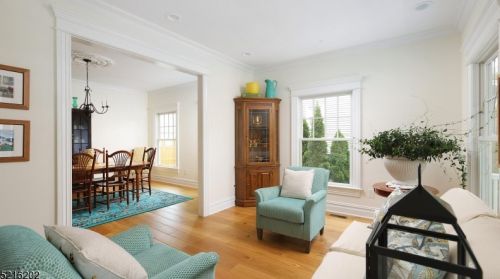 211 Seneca Pl, Westfield NJ  07090-4335 exterior