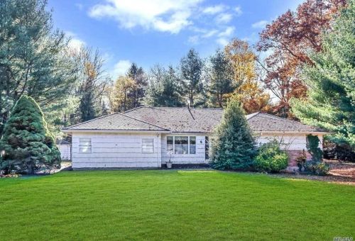 3 Roosevelt Ave, Muttontown, NY 11545-1529