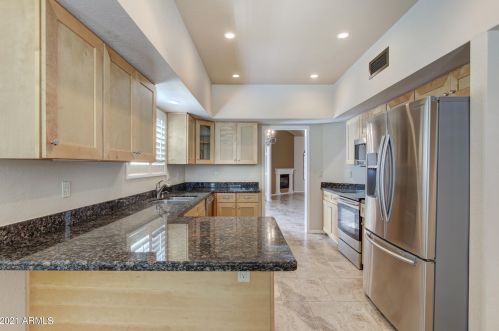 5533 Desert Hills Dr, Scottsdale AZ  85254-5727 exterior