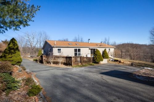 85 Haggerty Rd, Wantage NJ  07461-2709 exterior