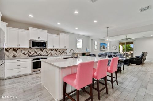 8630 Naranja Ave, Mesa, AZ 85209
