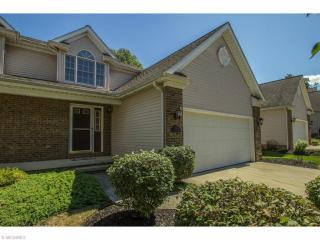 67 Sunset Cove Cir, Willoughby, OH 44095-1466