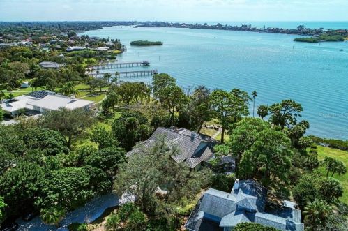 603 Harbor Shore Dr, Nokomis, FL 34275-3427